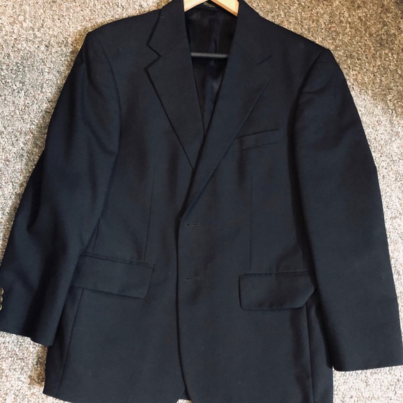 Used suit jacket size 40S by Oscar De La Renta